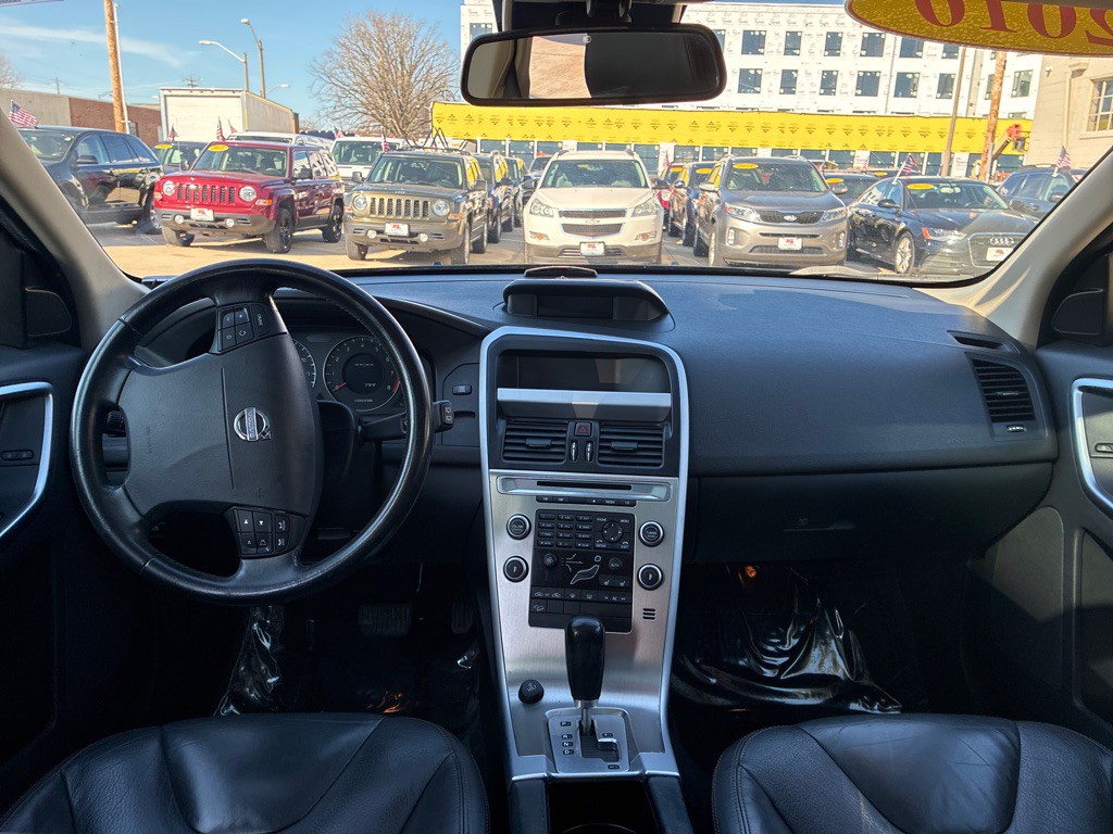 2010 Volvo XC60 Image 12