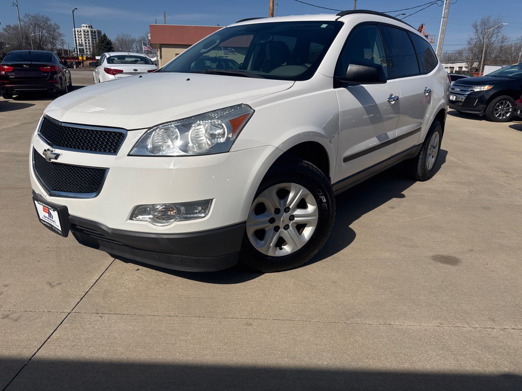 2011 Chevrolet Traverse Image 1