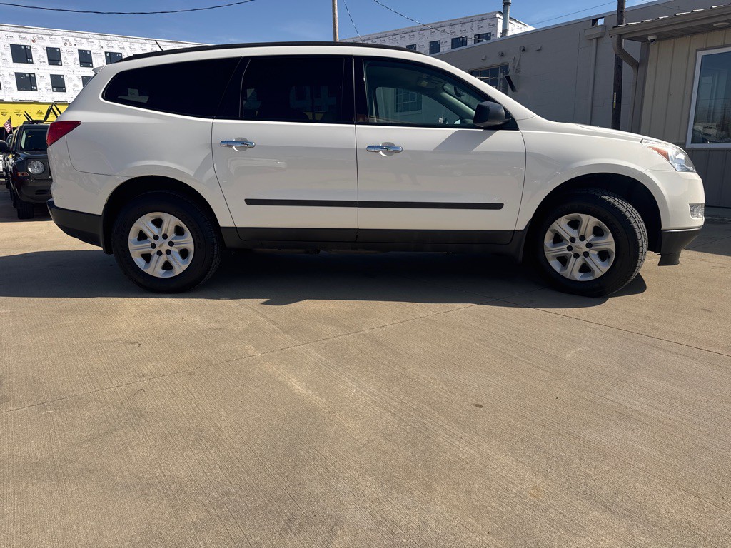 2011 Chevrolet Traverse Image 4