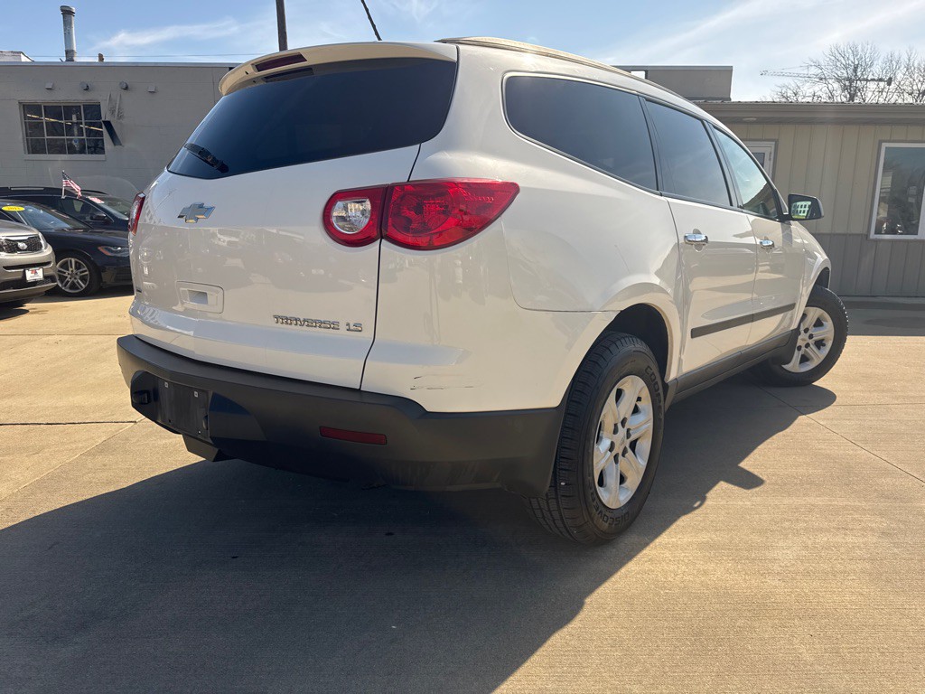 2011 Chevrolet Traverse Image 7