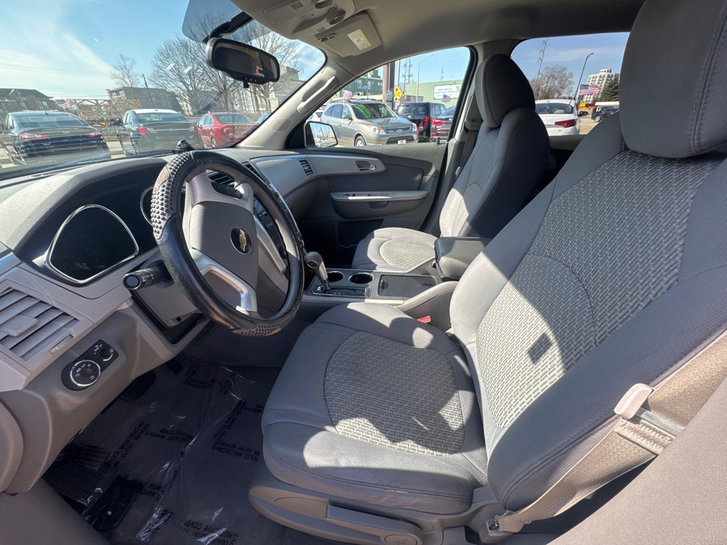 2011 Chevrolet Traverse Image 13