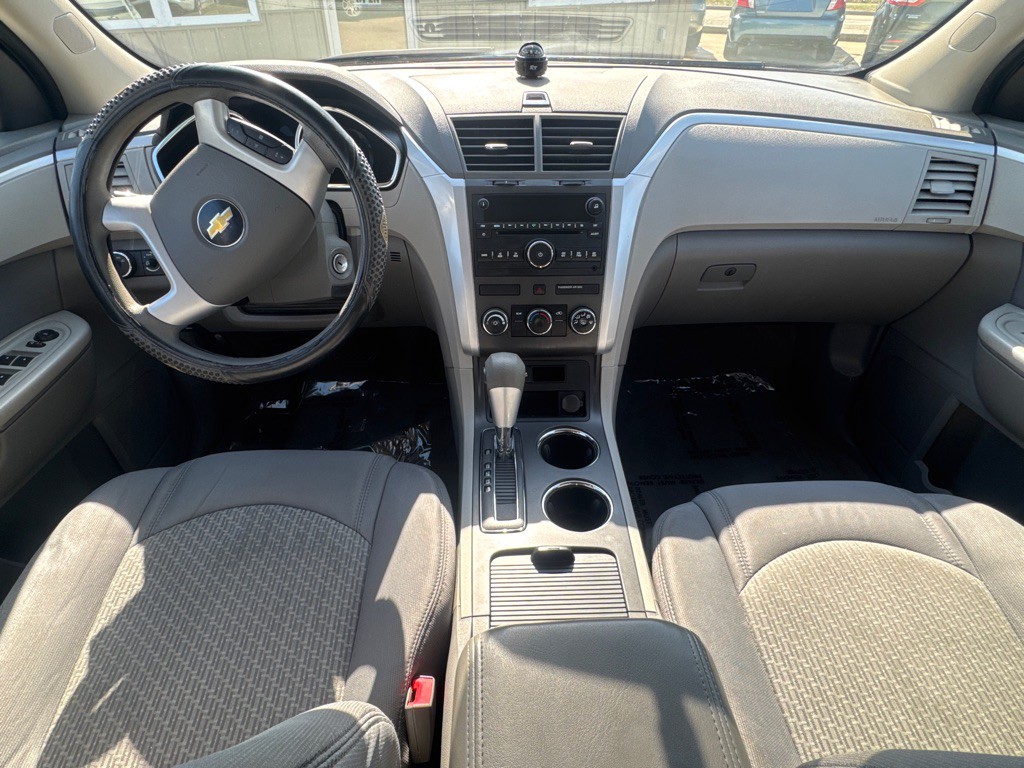 2011 Chevrolet Traverse Image 14