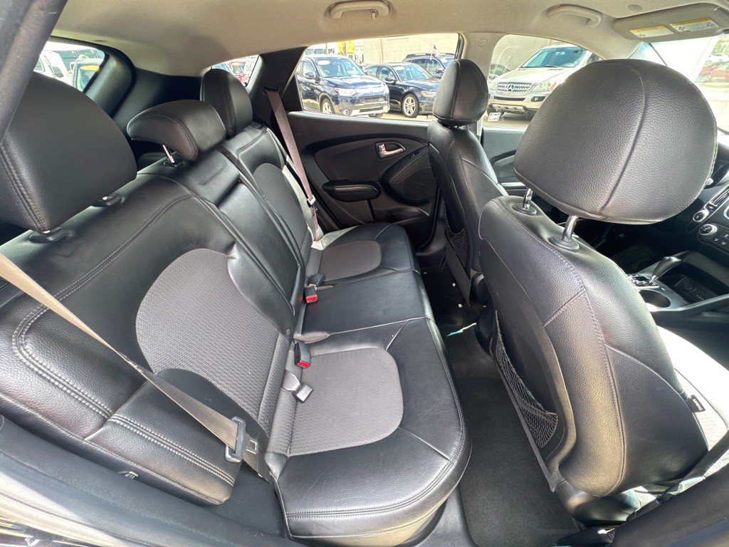 2012 Hyundai Tucson Image 6