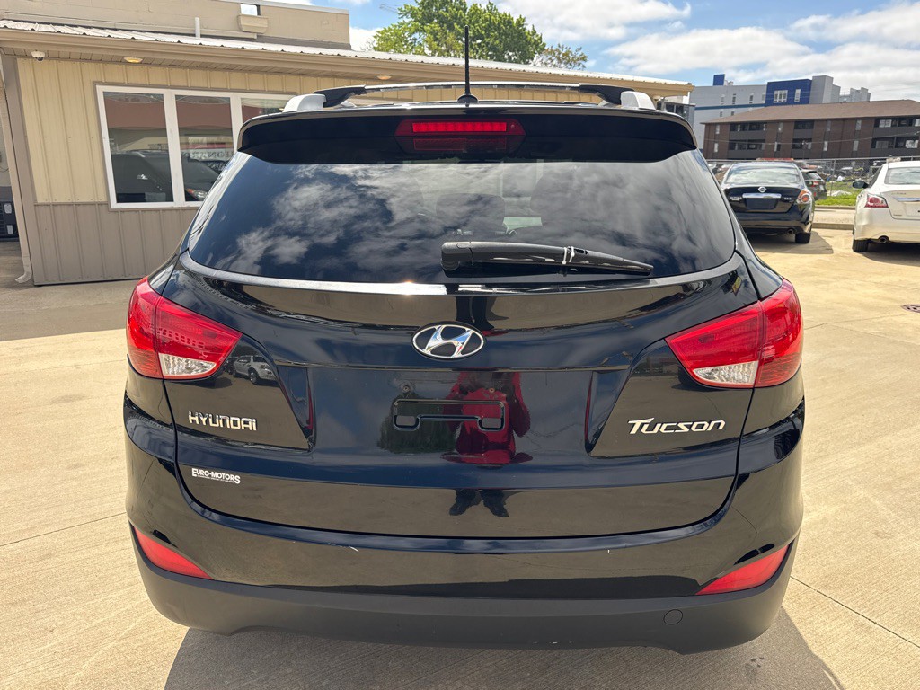 2012 Hyundai Tucson Image 8