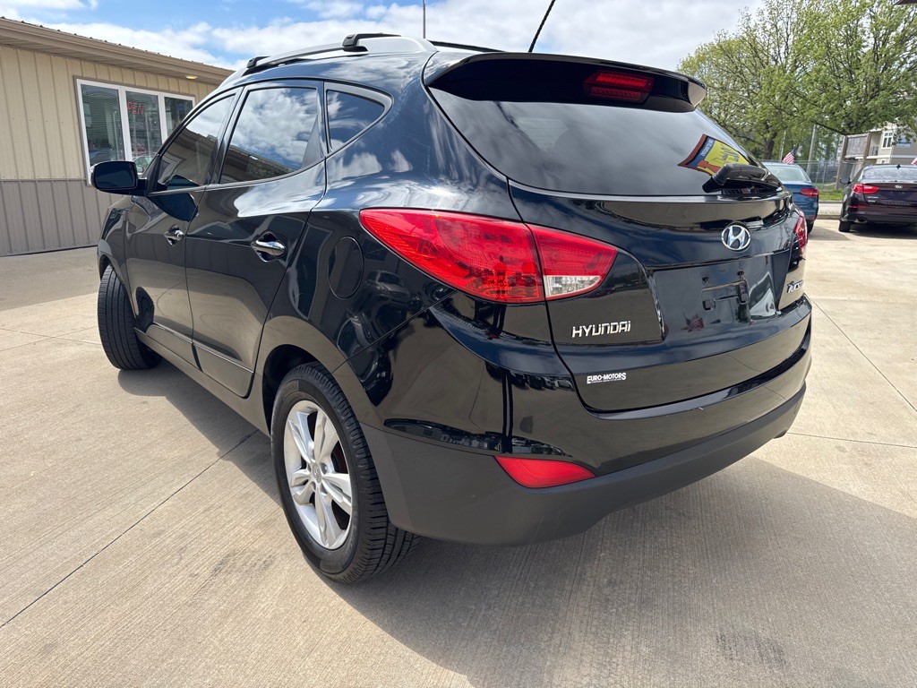 2012 Hyundai Tucson Image 10