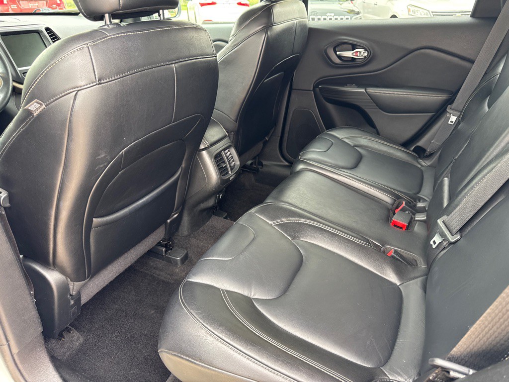 2014 Jeep Cherokee Image 11