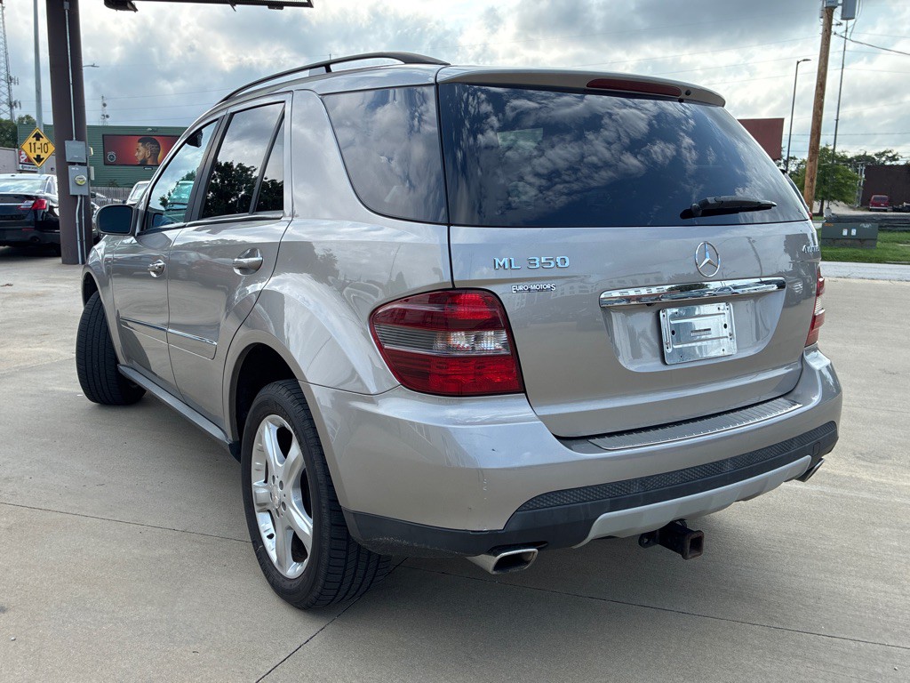 2008 Mercedes-Benz M-Class Image 7