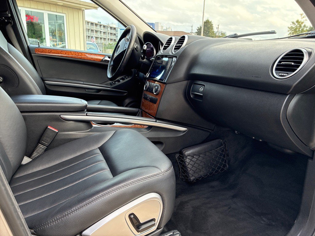2008 Mercedes-Benz M-Class Image 9