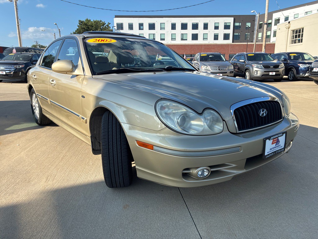 2002 Hyundai Sonata Image 3