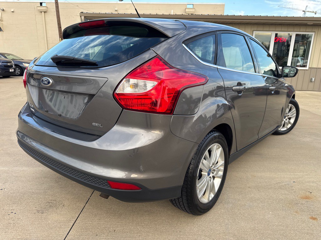 2012 Ford Focus Image 8