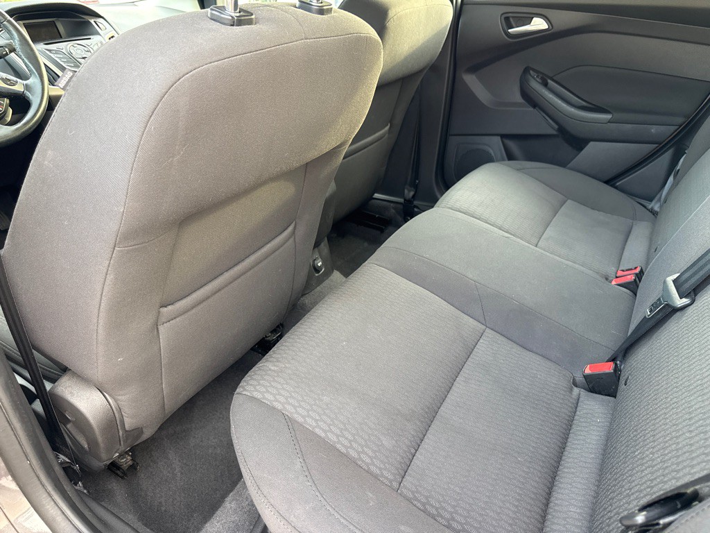 2012 Ford Focus Image 11