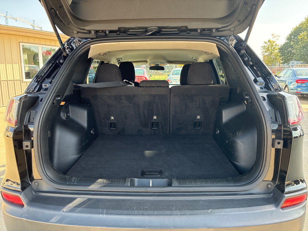 2020 Jeep Cherokee Image 11