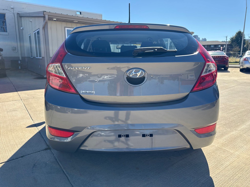 2014 Hyundai Accent Image 6