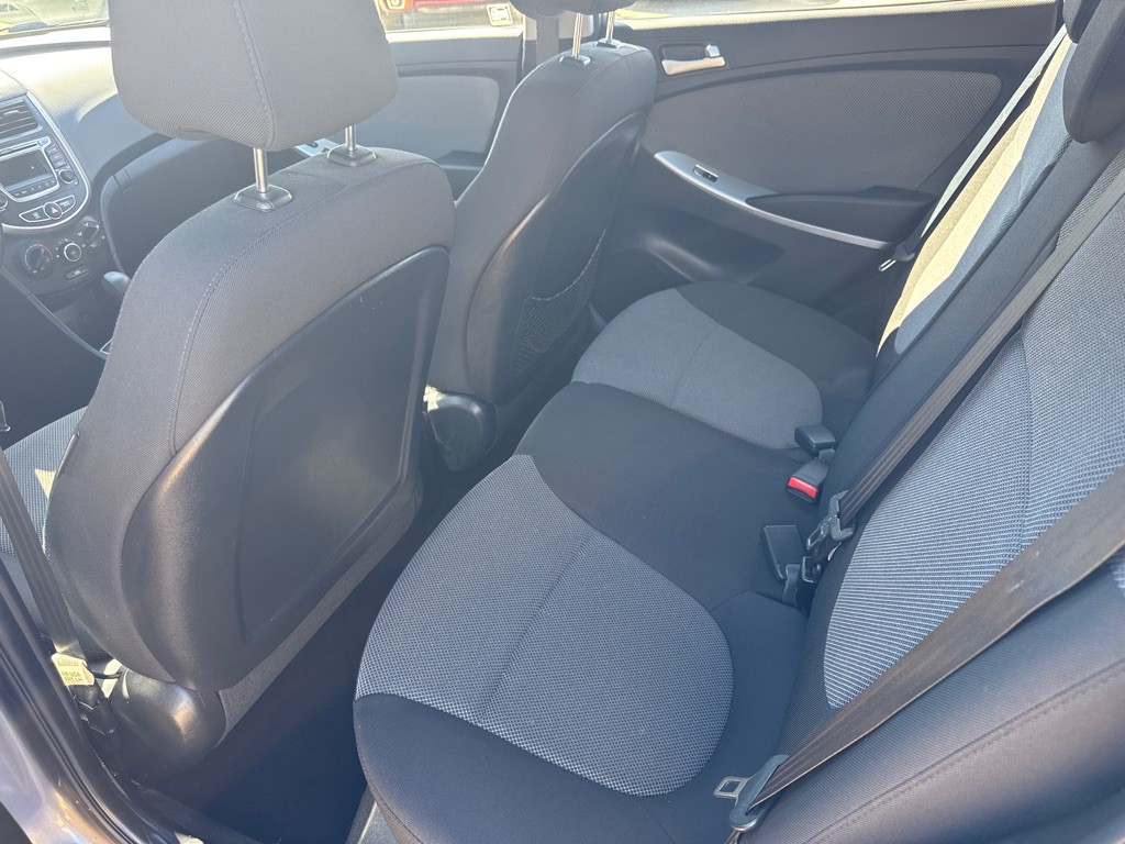 2014 Hyundai Accent Image 11