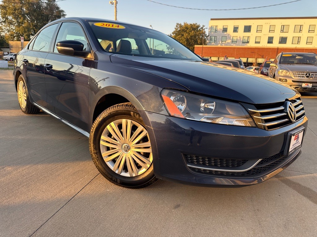 2014 Volkswagen Passat Image 3