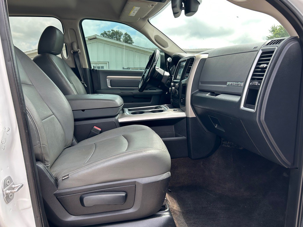 2016 RAM 2500 Image 11
