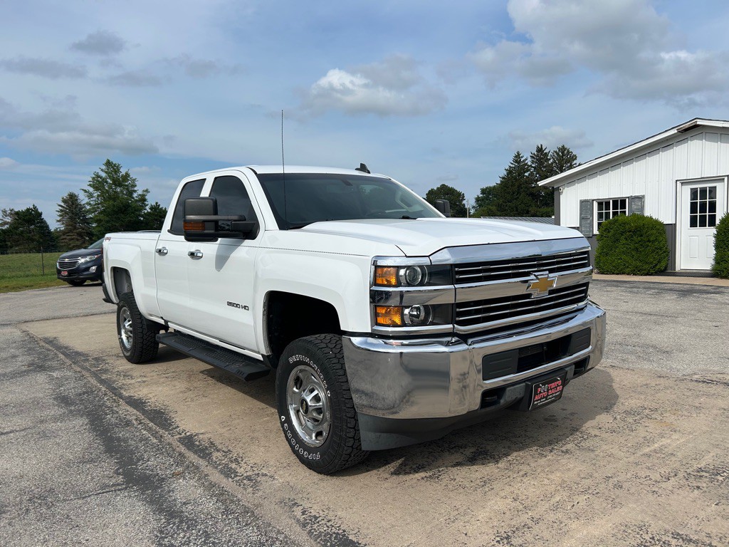 2017 Chevrolet Silverado 1500 Image 3