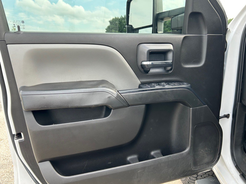 2017 Chevrolet Silverado 1500 Image 10