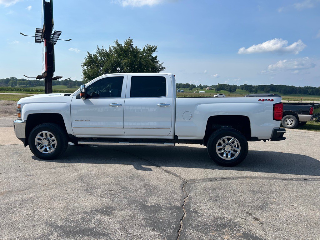 2018 Chevrolet Silverado 1500 Image 8
