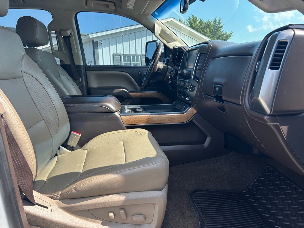 2018 Chevrolet Silverado 1500 Image 11