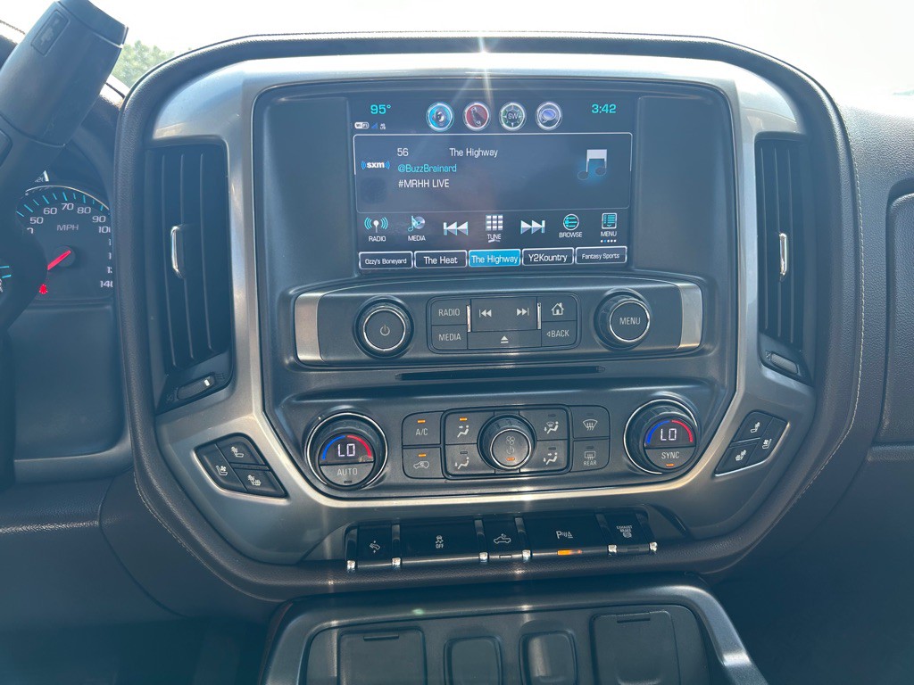 2018 Chevrolet Silverado 1500 Image 18