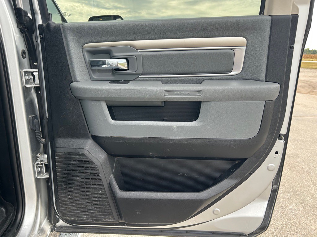 2017 RAM 2500 Image 14