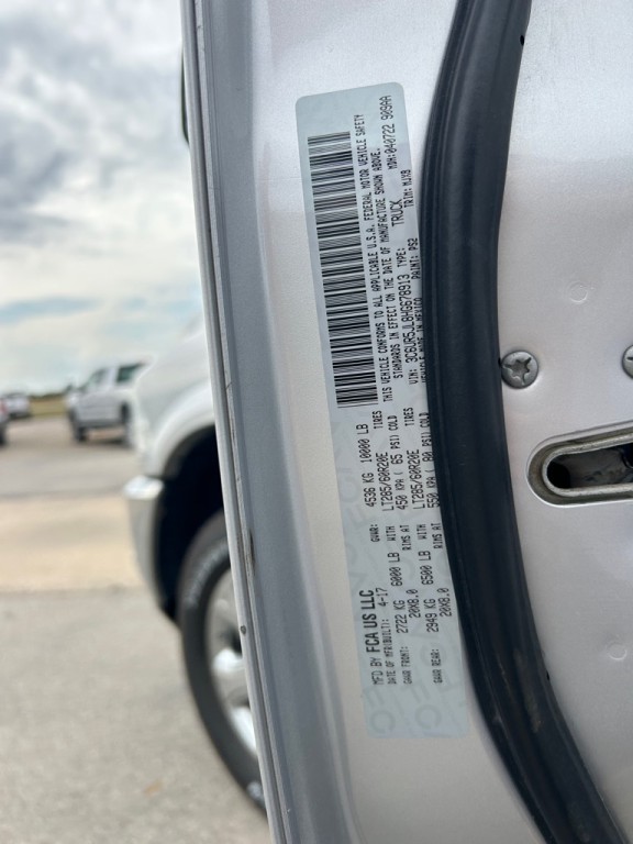 2017 RAM 2500 Image 25