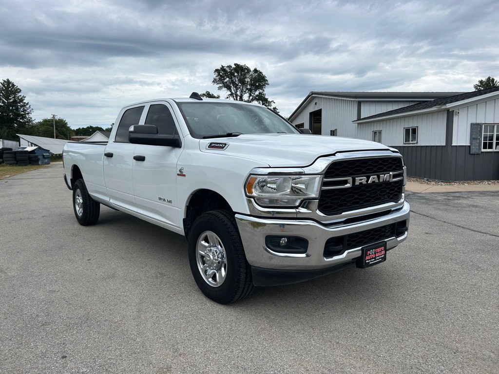 2022 RAM 3500 Image 3