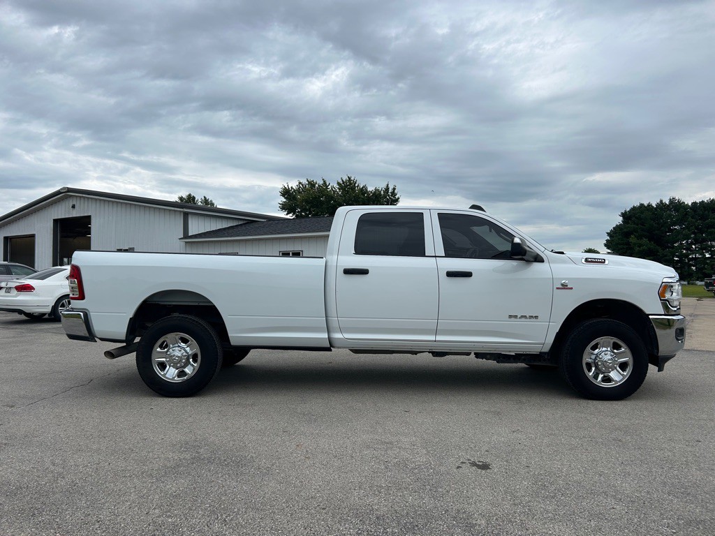 2022 RAM 3500 Image 4