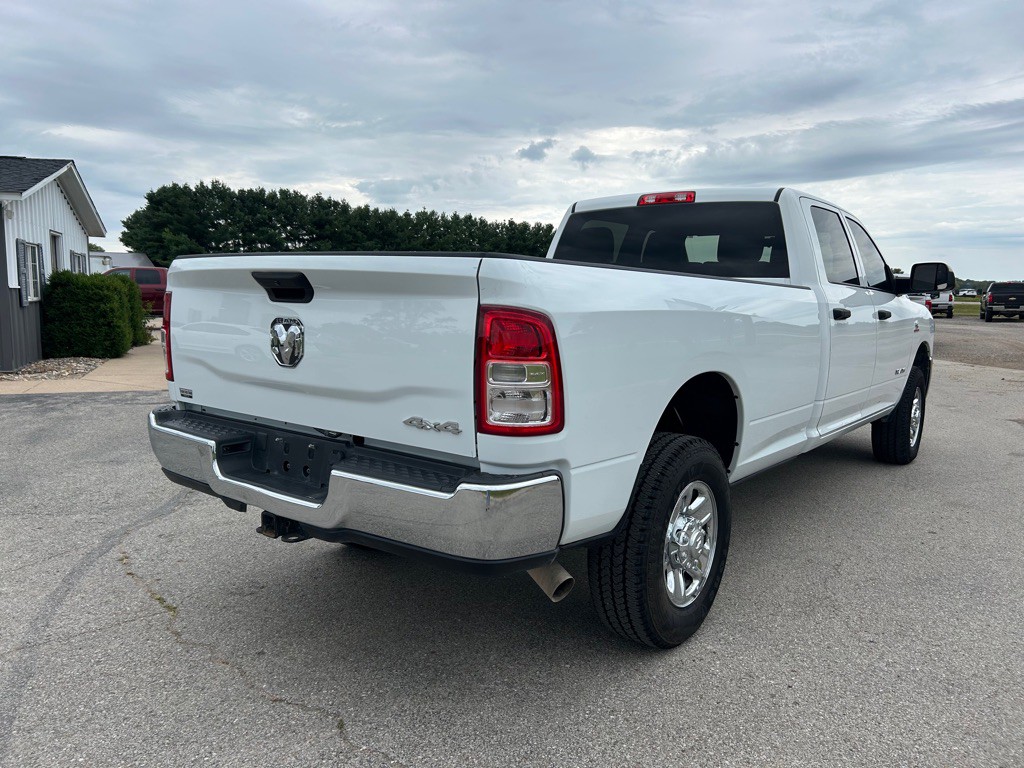 2022 RAM 3500 Image 5