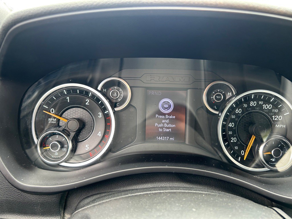 2022 RAM 3500 Image 17