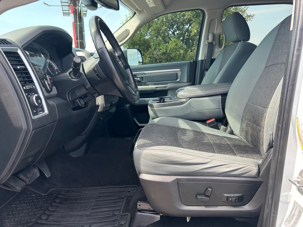 2017 RAM 2500 Image 9