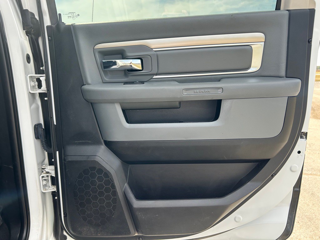 2017 RAM 2500 Image 14