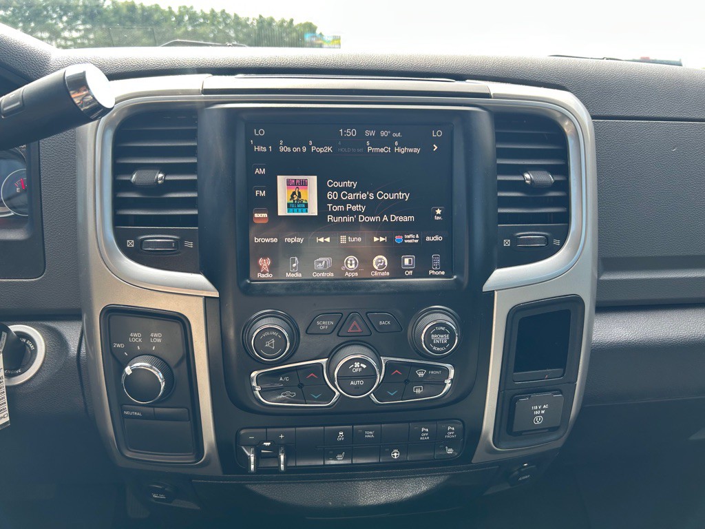 2017 RAM 2500 Image 18