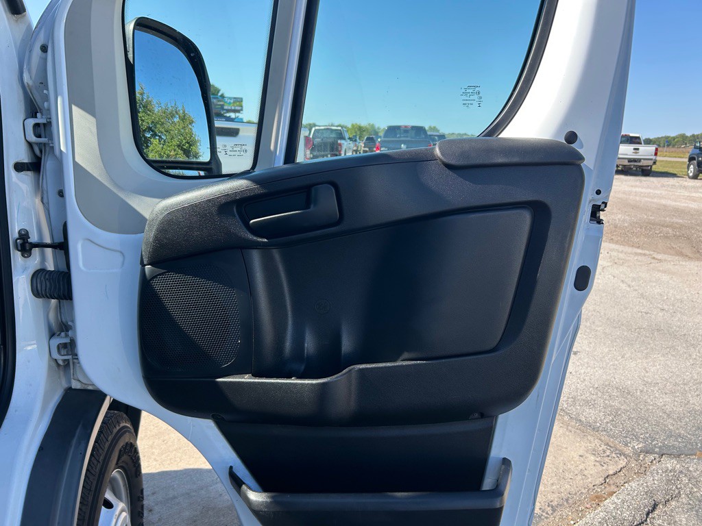 2017 RAM Promaster Image 12