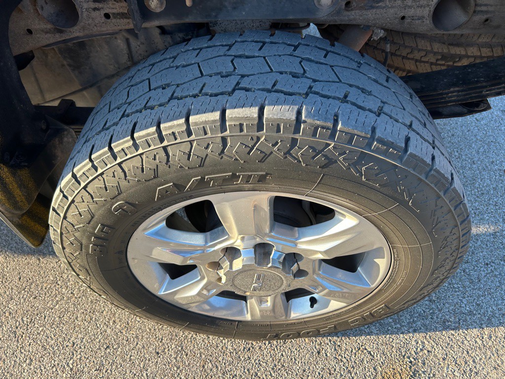 2018 GMC Sierra Image 24