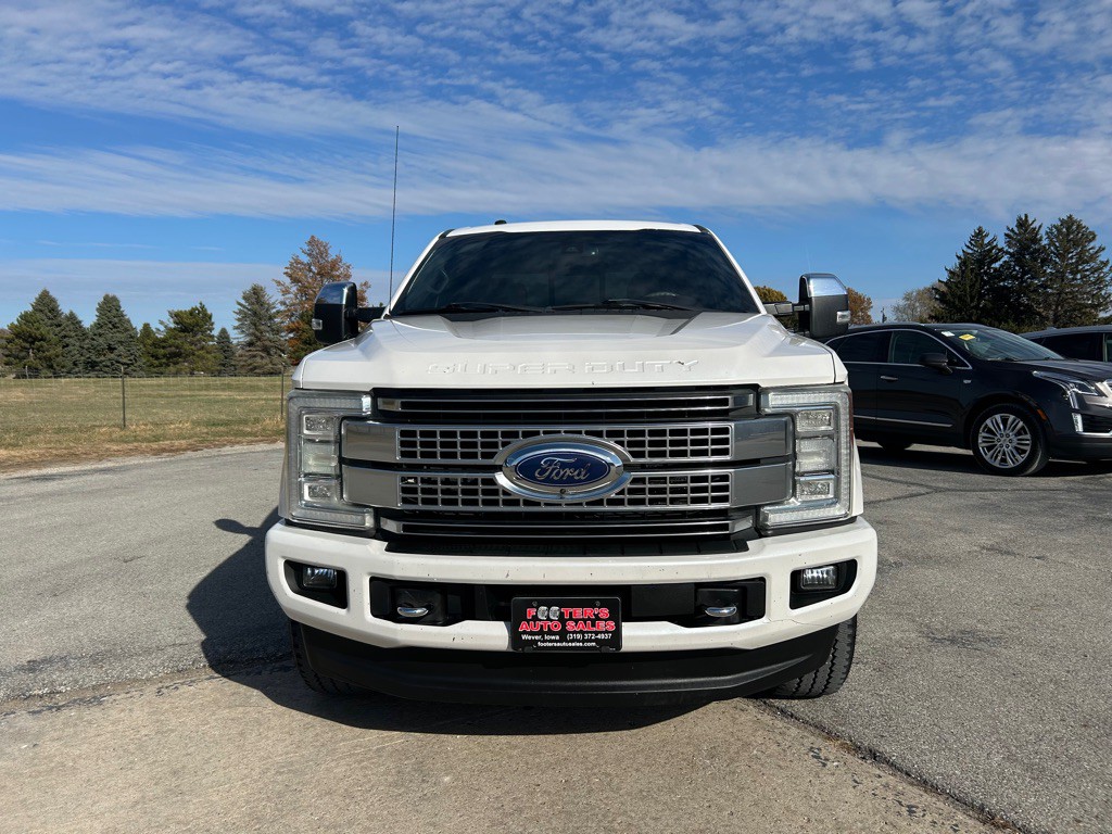 2017 Ford F-250 Image 2