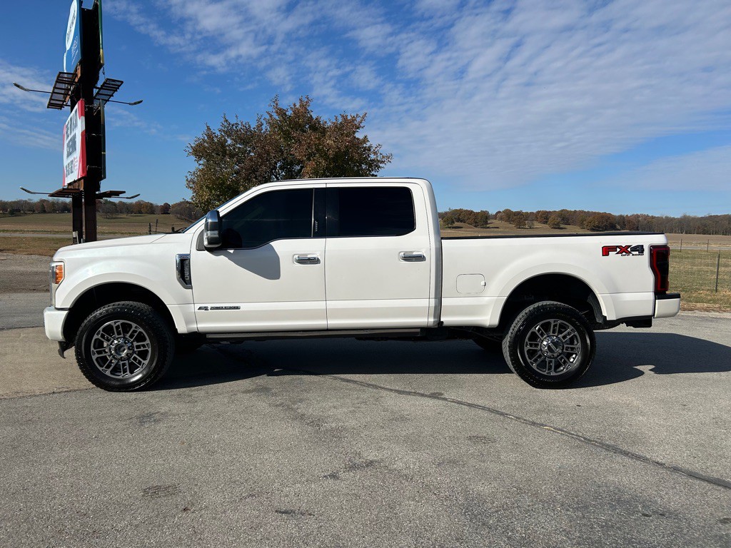 2017 Ford F-250 Image 8
