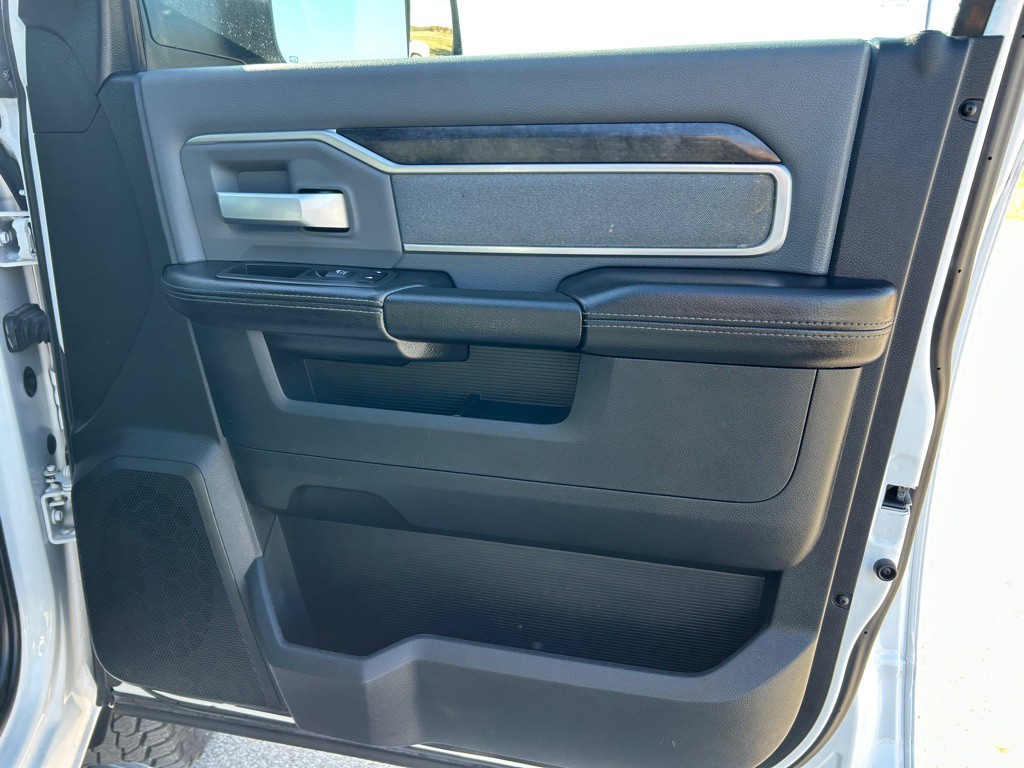 2021 RAM 2500 Image 12
