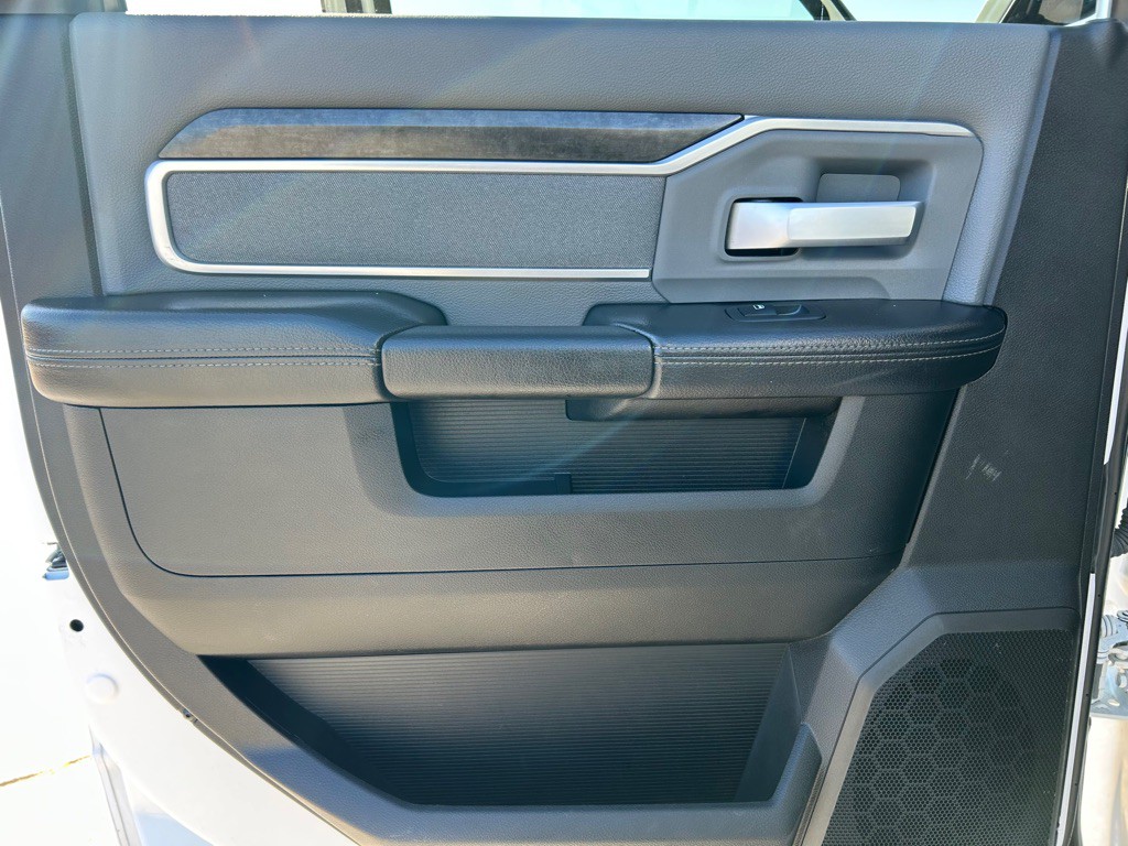 2021 RAM 2500 Image 16