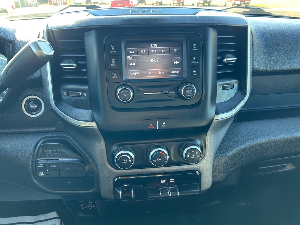 2021 RAM 2500 Image 18