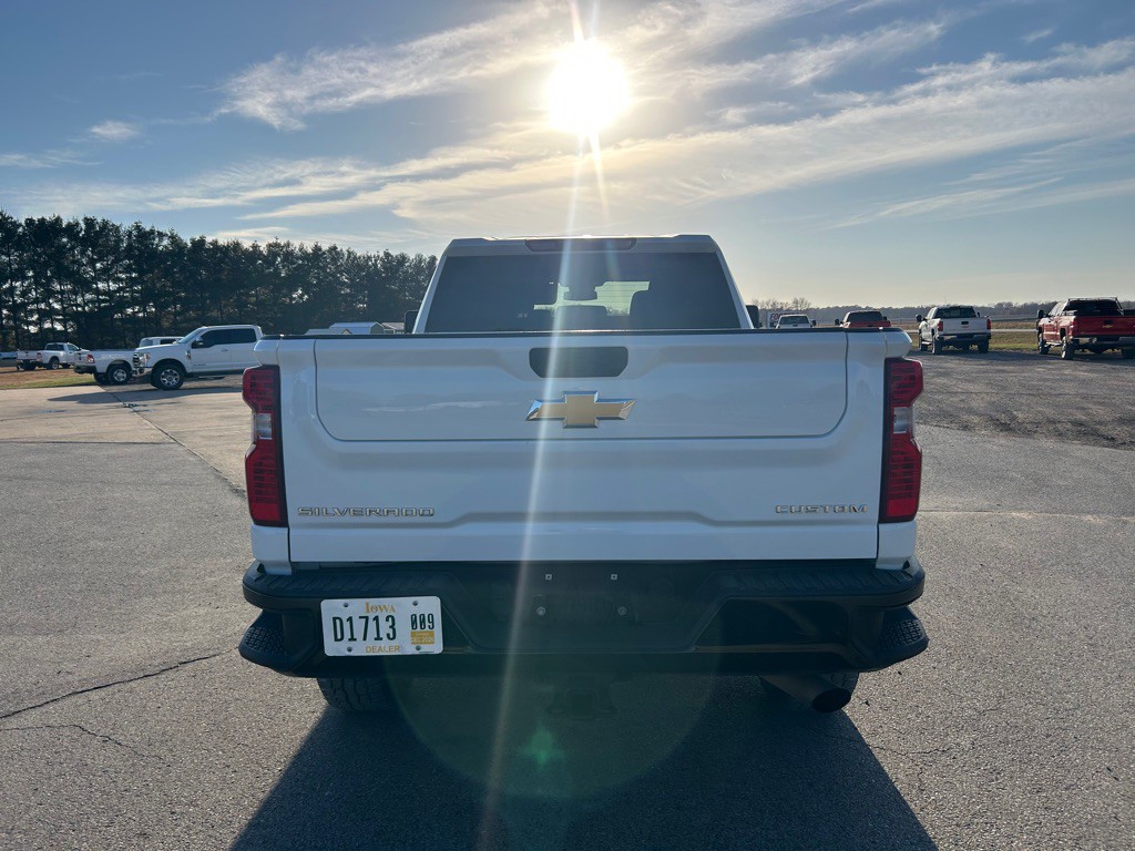 2024 Chevrolet Silverado 1500 Image 6