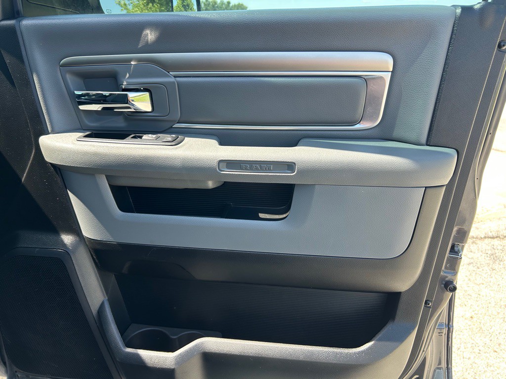 2018 RAM 2500 Image 12