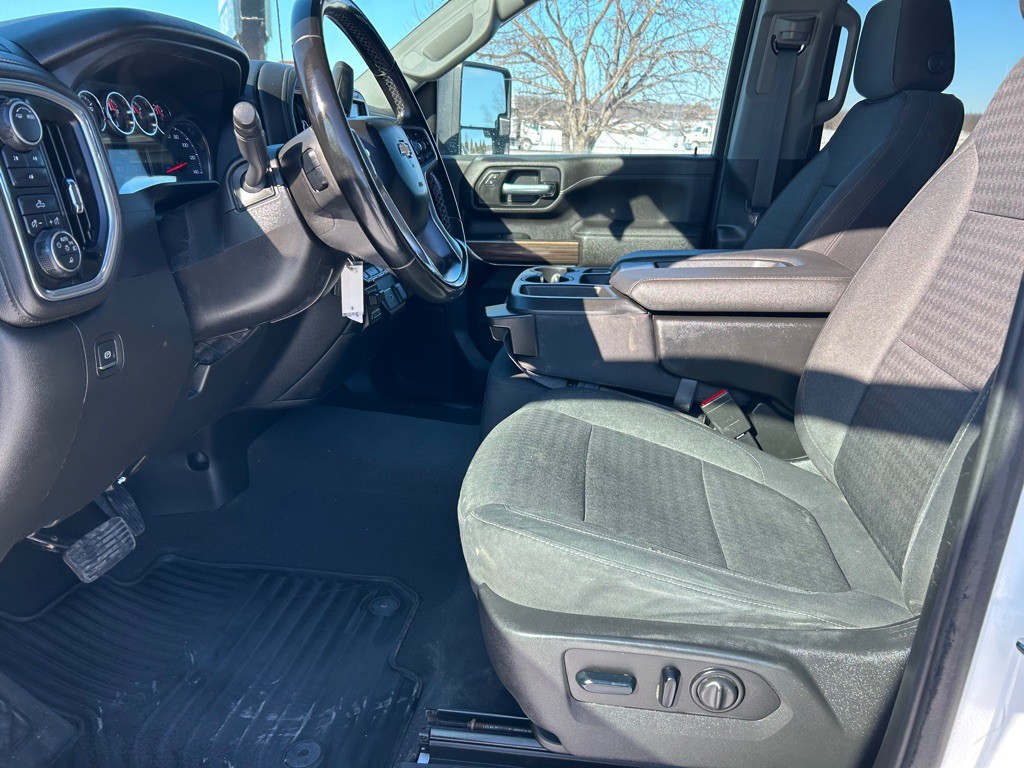 2023 Chevrolet Silverado 1500 Image 9