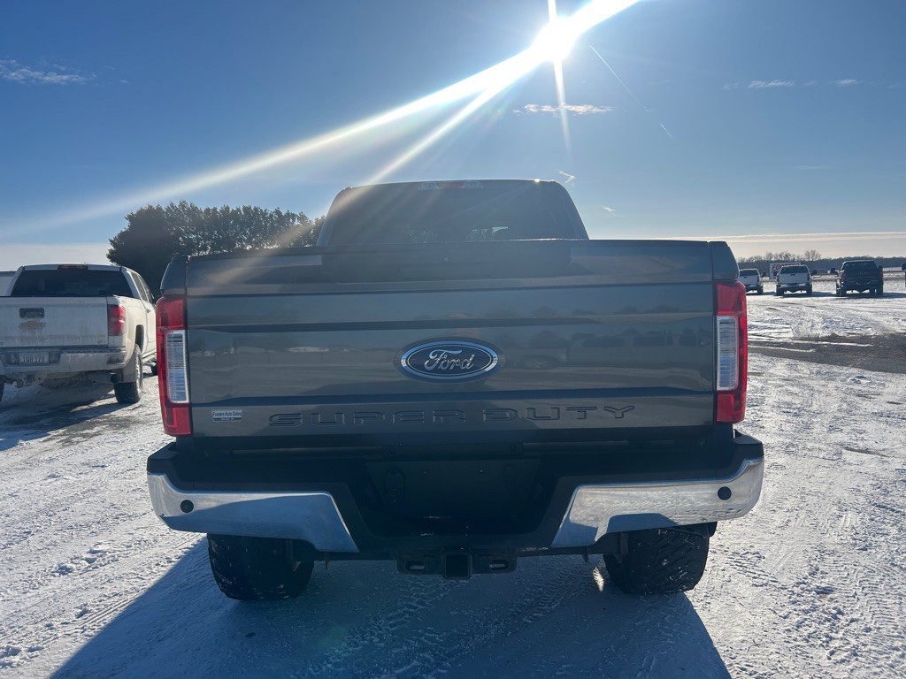 2017 Ford F-250 Image 6