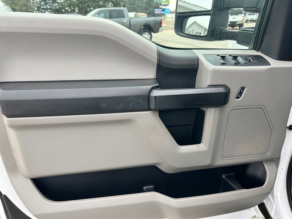 2021 Ford F-350 Image 10