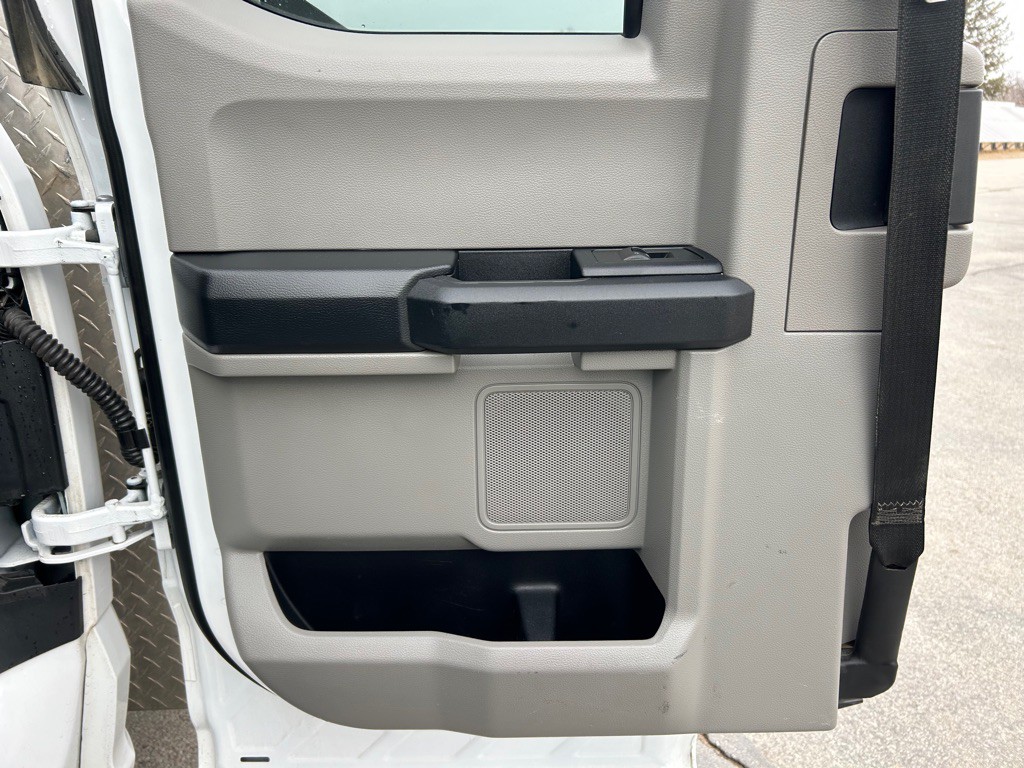 2021 Ford F-350 Image 16