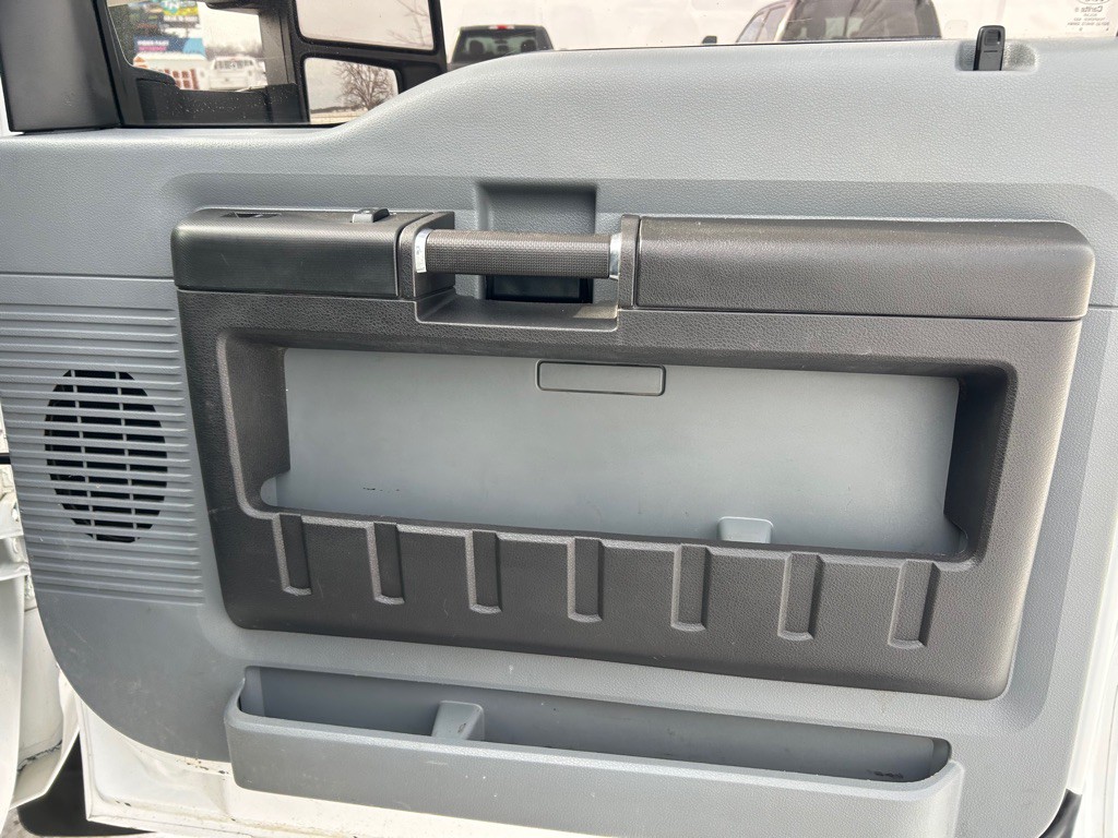 2015 Ford F-350 Image 12