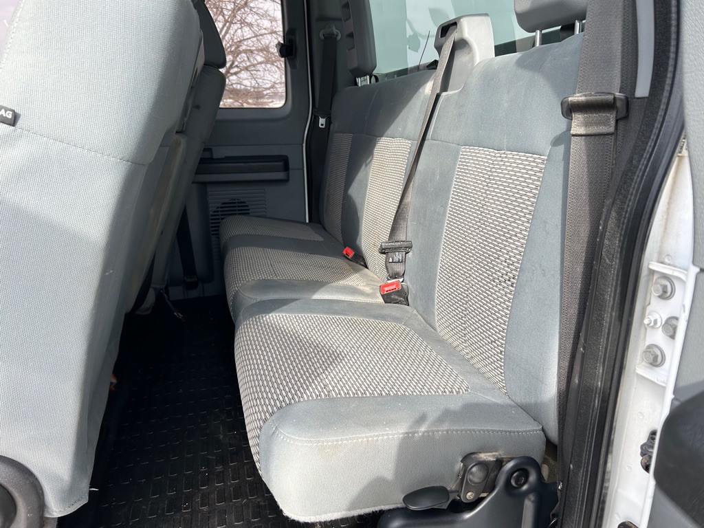 2015 Ford F-350 Image 15