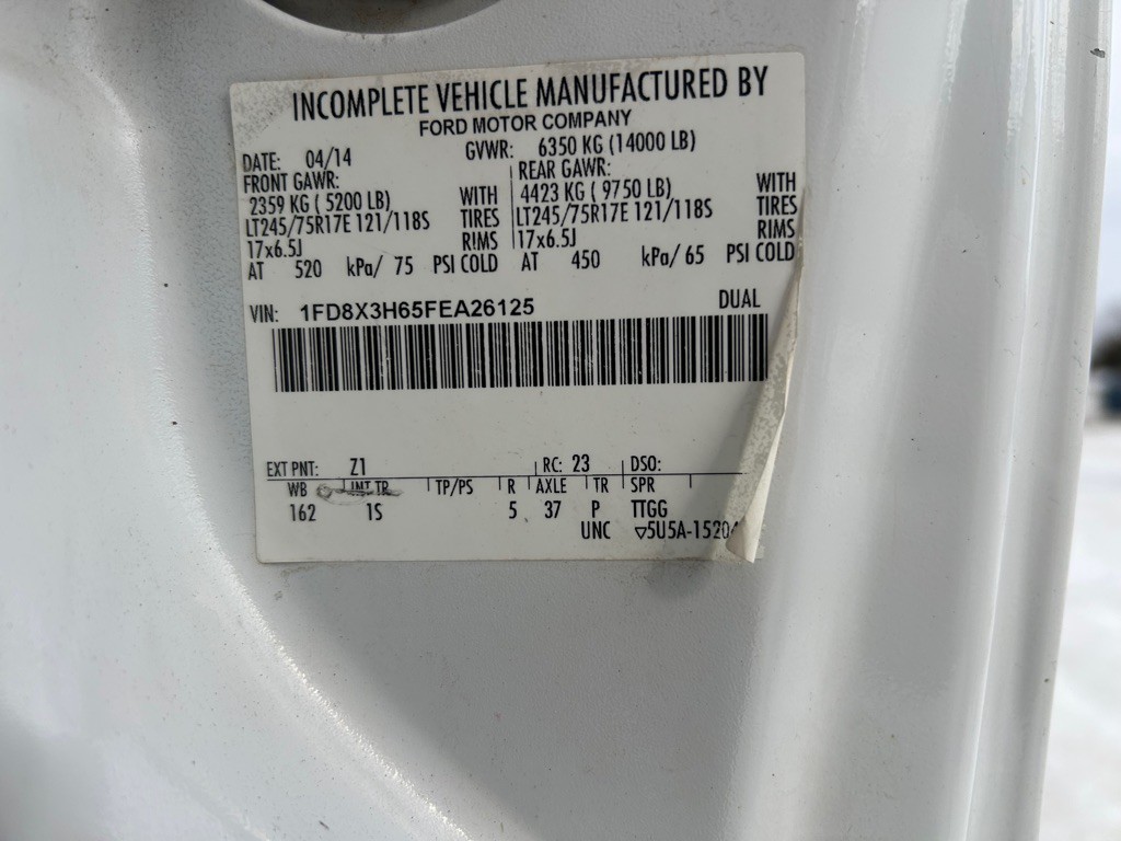 2015 Ford F-350 Image 25